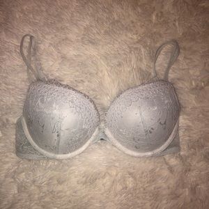 Victoria’s Secret Push-Up Bra 34B